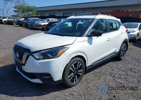 2020 Nissan Kicks Sr Xtronic Cvt from USA, damaged, VIN 3N1CP5DV7LL562113